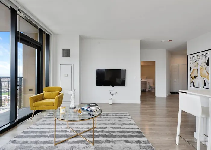 Aurelien Spacious Apartments In The Heart Of Gold Coast